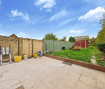 Station Crescent, Ashford, Surrey,TW15 - Photo 5