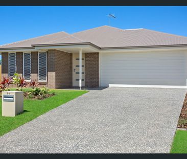 Family Home in Mango Hill - Photo 6