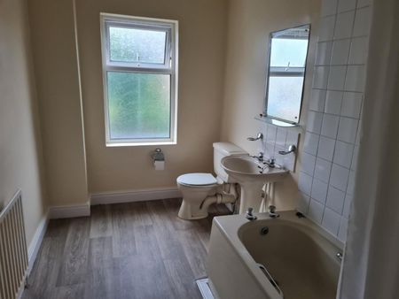 2 bedroom House To Let - Photo 5