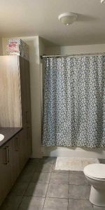 Grand 5 ½ lumineux à Sainte-Marguerite-du-Lac-Masson - Photo 4