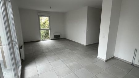 Location Appartement 3 pièces 57m² - Photo 4