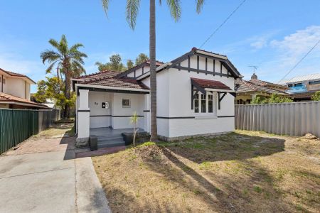 Lovely Family Home! - Photo 5