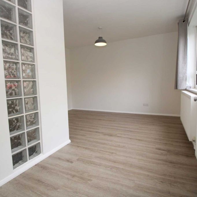 1 bed Maisonette for rent - Photo 1