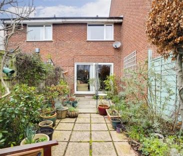 2 Bed Terraced House, The Meadows, NG2 - Photo 4