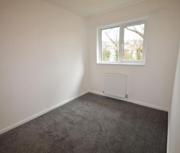 2 bedroom end of terrace house to rent - Photo 2