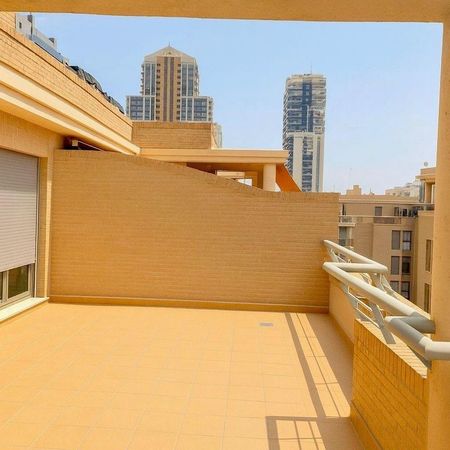 2 bedroom luxury penthouse for rent in Valencia, Spain - Photo 2