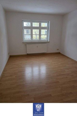 Gemütliche helle 3-Zimmerwohnung mit Wohnküche, Tageslichtbad und Gäste-WC! - Photo 2