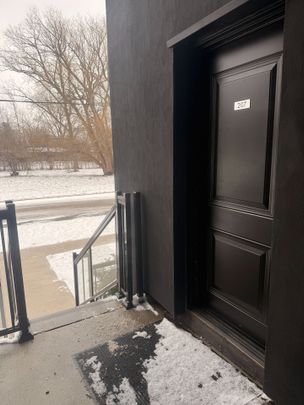 For Lease - 7277 Wilson Crescent Unit# 207, Niagara Falls, Ontario - Photo 1