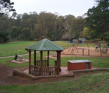 47 Arbor Avenue, Belgrave VIC 3160 - House For Rent | Domain - Photo 4