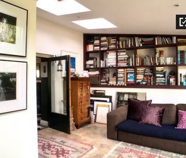 Large room in 3-bedroom house in Howth, Dublin - Photo 3