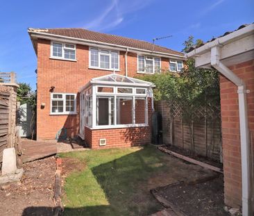 Colne Drive, Walton-On-Thames - Photo 3