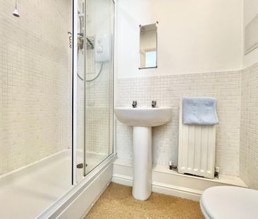 2 bedroom apartment to rent - Photo 6