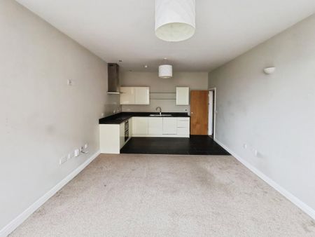 1 bedroom flat to rent - Photo 2