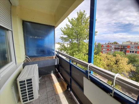 Kiadó jó állapotú lakás - Szolnok - Fotó 2