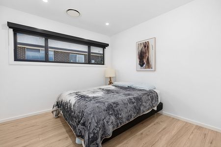 17 Temple Tce, Denman Prospect ACT 2611 - House For Rent | Domain - Photo 5