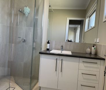 3 Waverley Road Ascot VIC - Photo 6