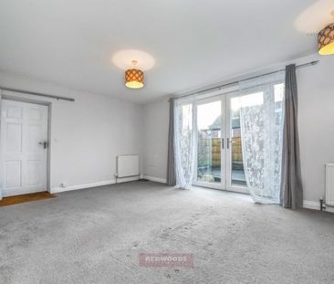 Old Windsor - Photo 3