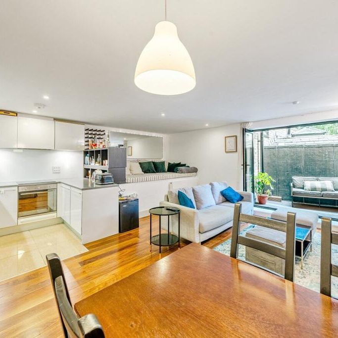 2 bedroom flat to rent - Photo 1