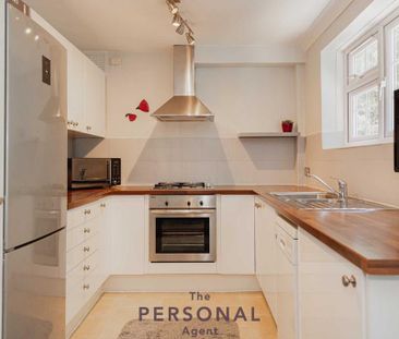 2 bedroom maisonette to rent - Photo 4