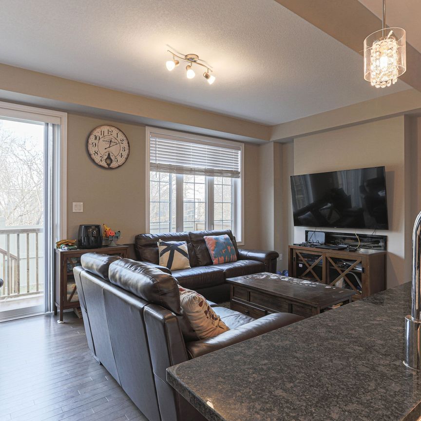 For Lease - 3353 Mockingbird Common Drive, Oakville, Ontario - Photo 1