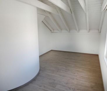 Ruhige 3.5-Zimmer-Maisonettewohnung mit Balkon und Cheminée - Photo 6