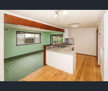 15 Galilee Crescent, Mill Park, Vic 3082 - Photo 2