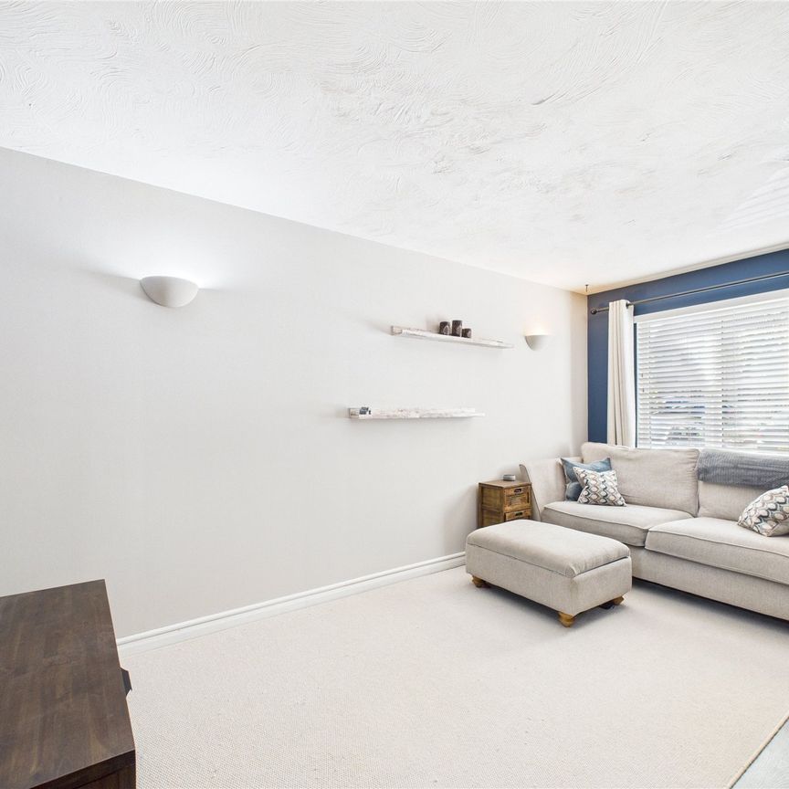 Fordwells Drive, Bracknell Fordwells Drive, Bracknell - Photo 1