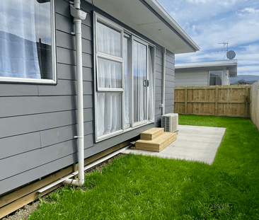 Renovated 2 Bedroom Home in Henderson - Photo 5