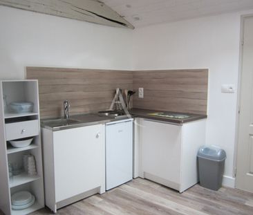 Location Appartement 1 pièce 28m² FONTENAY LE COMTE 85200 - Photo 4