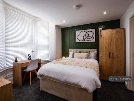 1 bedroom in a house share to rent - Photo 5