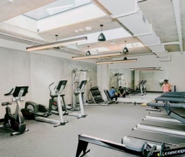 U18 (MONASH) 6 Bedroom Female - Photo 5