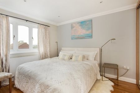 3 bedroom semi-detached house to rent - Photo 5