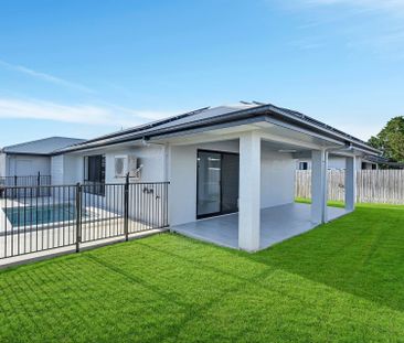 Modern Family Home with Pool in Prime Mount Low Location - Photo 3