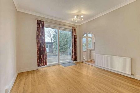 Maldon Road, Southend-on-sea, Essex, SS2 - Photo 2