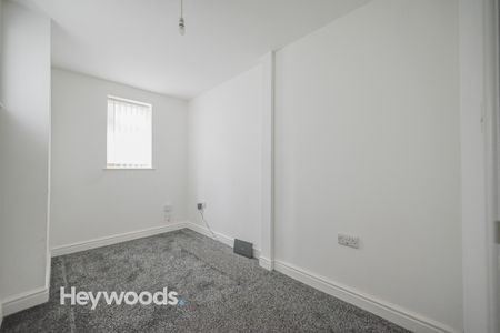 1 bed apartment to rent in Flat 5, Cheshire Cheese Apartments, Tunstall, Stoke-on-Trent ST6 - Photo 3