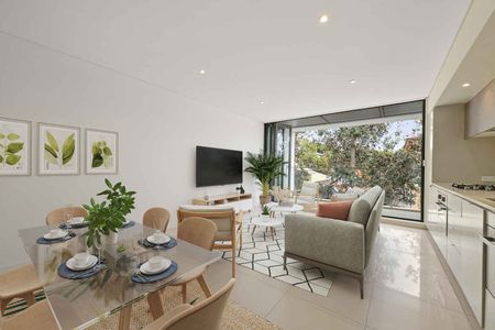 MODERN & SPACIOUS 48SQM STUDIO LOCATED ONE STREET FROM THE BEACH - Photo 3