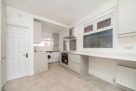 4 bedroom house to rent - Photo 2