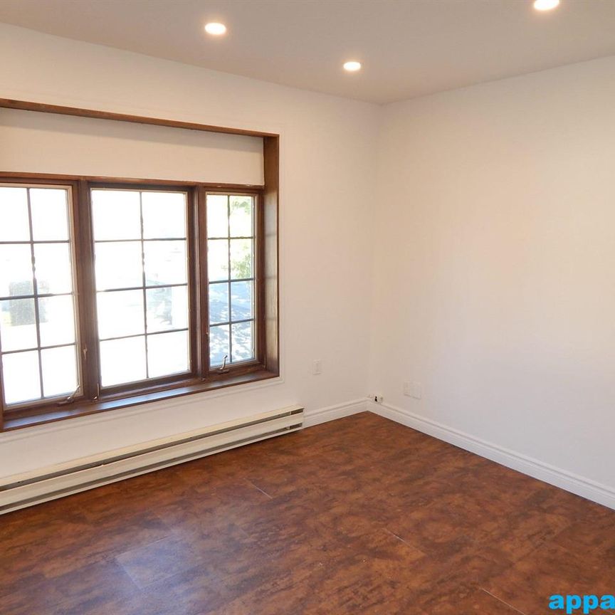 Montréal – Avenue Mercier – 3 bedroom apartment for rent - Photo 1