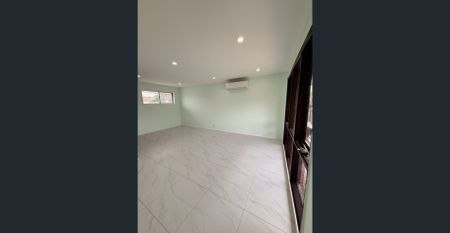 Fully Renovated 3-Bedroom House for Rent - Photo 2