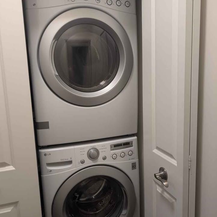 For Lease - 2220 Queensway Drive Unit# 11, Burlington, Ontario - Photo 1