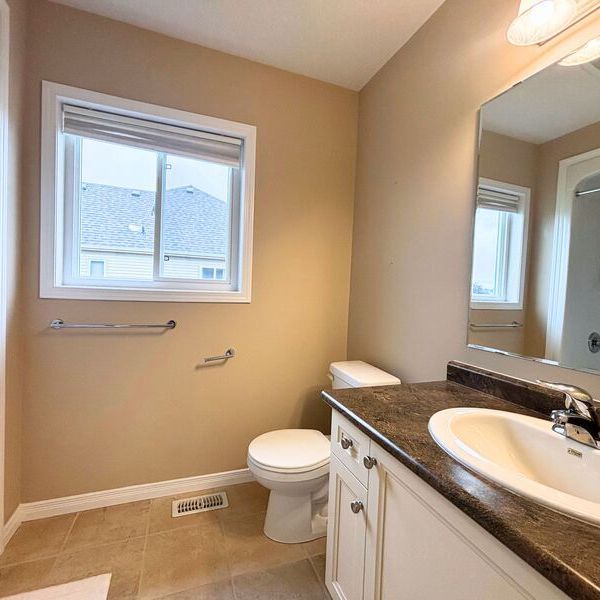 $2,949 / 3 br / 2.5 ba / 23 Irongate dr - Photo 1