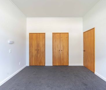 Prime Hamilton Living - Clifton Terrace Townhouse for Rent - Photo 5