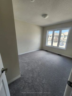 Detached Home For Lease | E9056430 - Photo 1