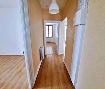 Location Appartement 2 pièces 54 m2 à Ivry-la-Bataille - Photo 3