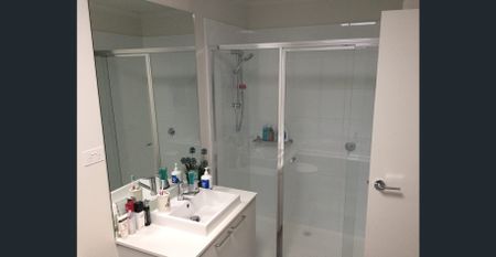 Ultimate Family Comfort in Harcrest's Stunning Double-Story Townhouse - Photo 3