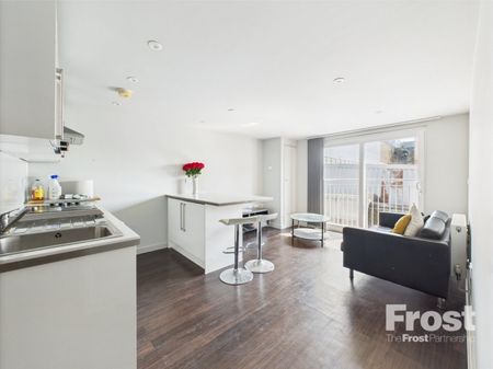 High Street, Slough, Berkshire,SL1 - Photo 3
