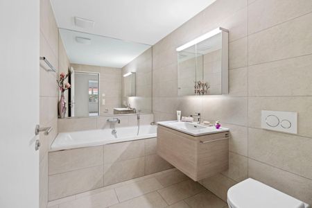 Modern garden apartment in the beautiful Tuggen SZ - Photo 5