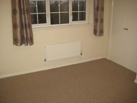 2 bedroom terraced house to rent - Photo 2