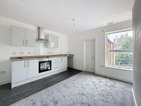 Flat A Chambers Street, Crewe, Cheshire, CW2 - Photo 2