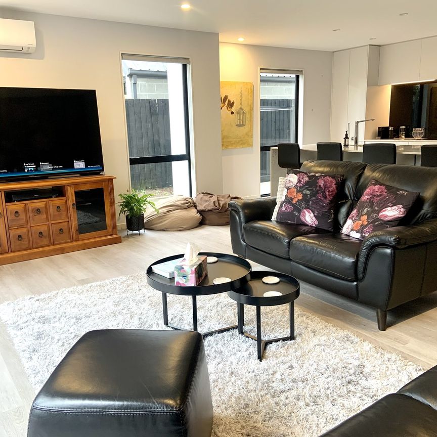 Riccarton, 3 bedrooms - Photo 1